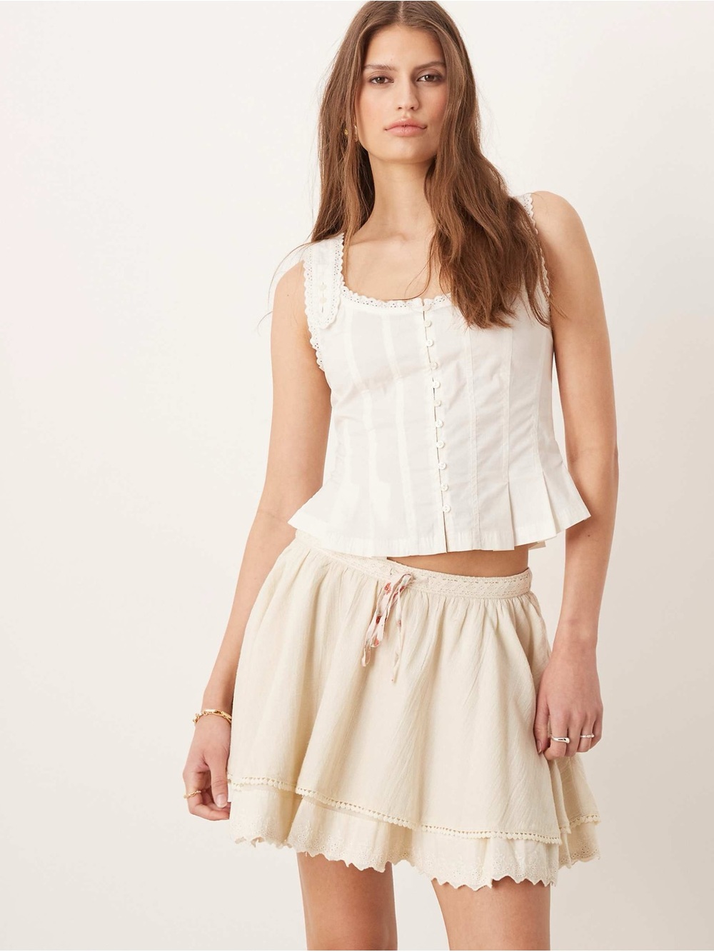 Free People lady tulip ruffle mini skirt in tea Size S NWOT